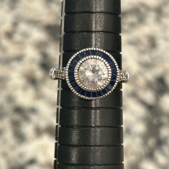 Contessa Di Capri Sterling Silver Ring SIZE 7 - Picture 4 of 9